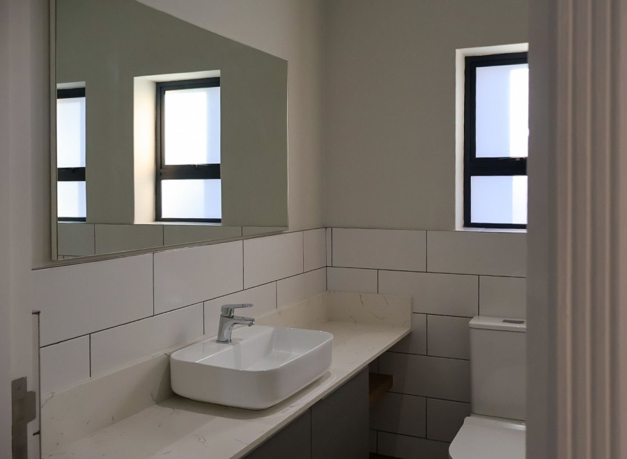 3 Bedroom Property for Sale in Pinelands Eastern Cape